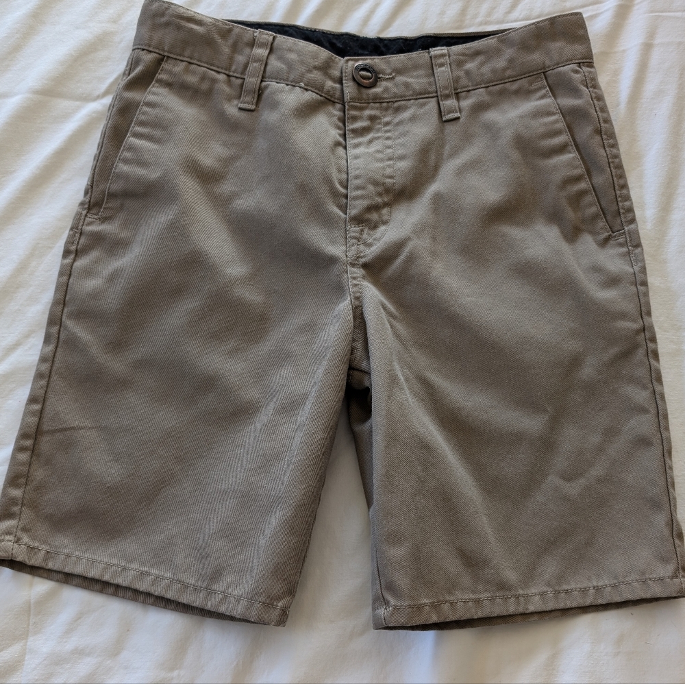 Boys Volcom Khaki Shorts, size 27